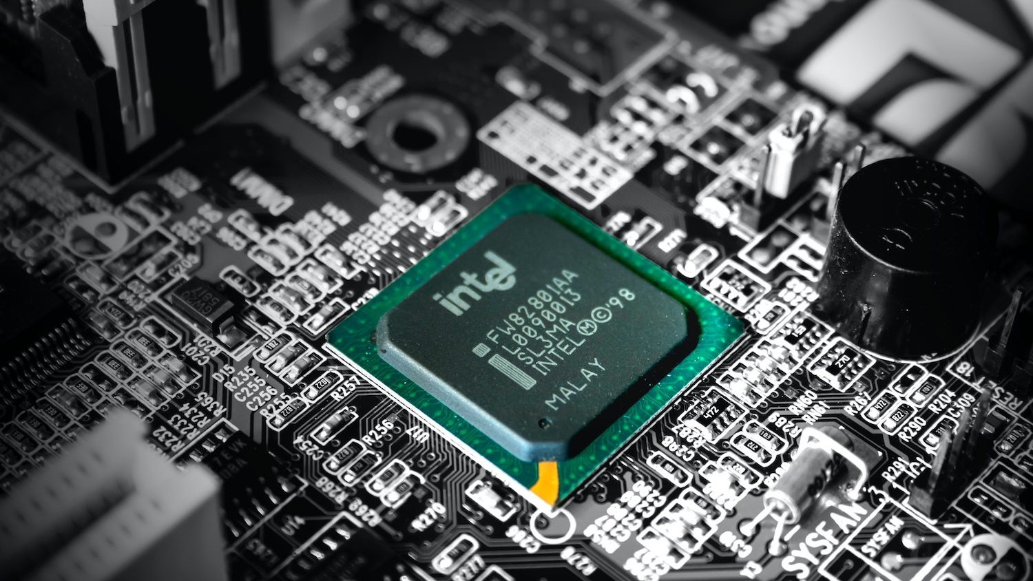 Intel Discontinues Bitcoin Mining Chip Series 